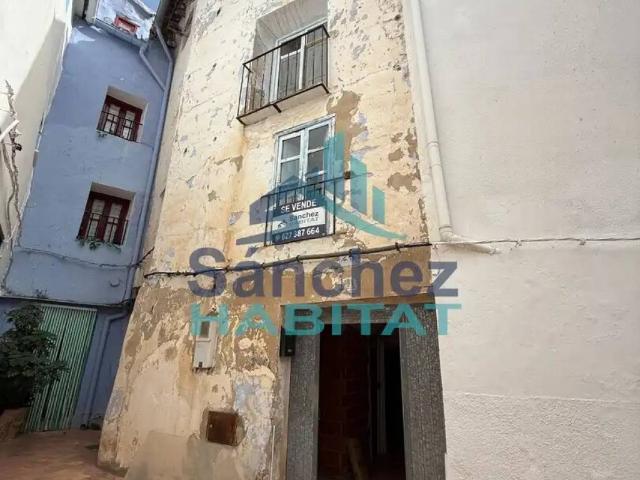 Casa rústica / Caserío en Venta en Chelva
