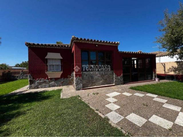 Casa rústica / Caserío en Venta en Chiclana de la Frontera