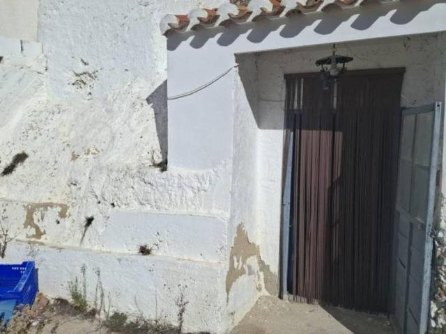 Casa rústica / Caserío en Venta en Chinchilla de Monte Aragón