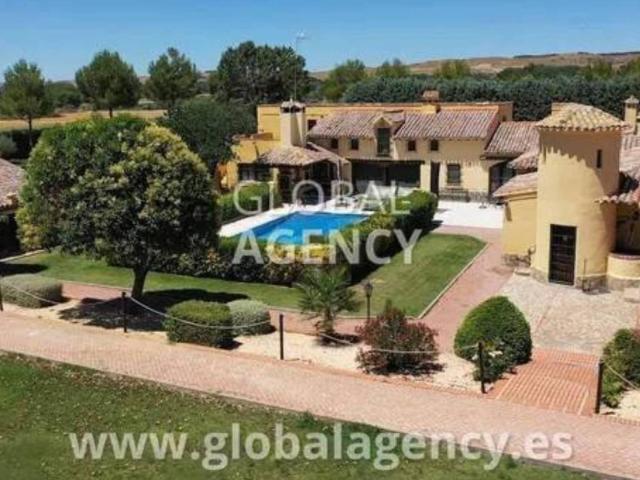 Casa rústica / Caserío en Venta en Chinchón