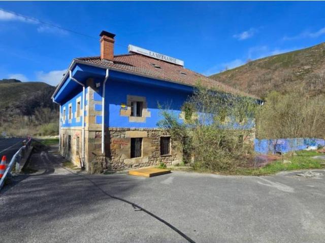 Casa rústica / Caserío en Venta en Cieza Cantabria