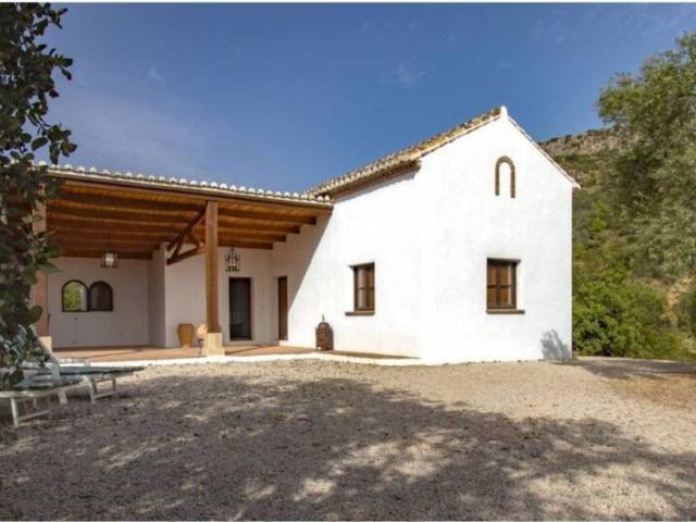 Casa rústica / Caserío en Venta en Comares