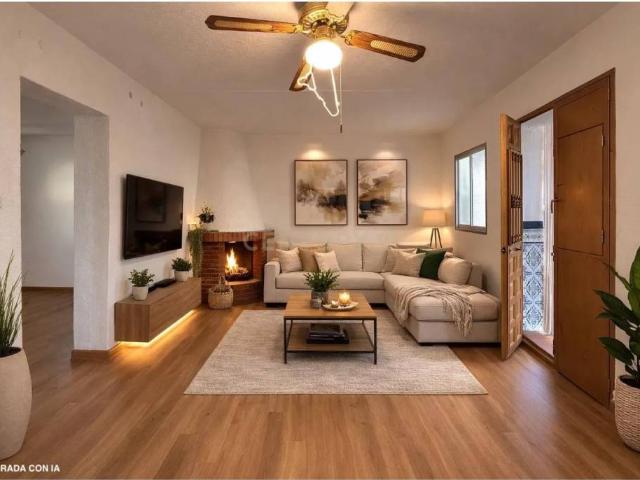 Casa rústica / Caserío en Venta en Coín