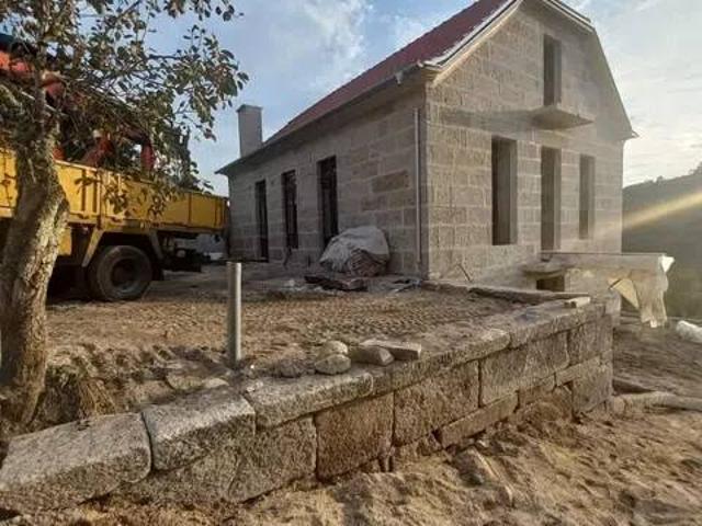 Casa rústica / Caserío en Venta en Covelo