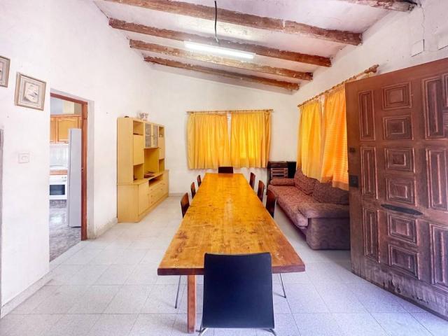 Casa rústica / Caserío en Venta en Crevillent