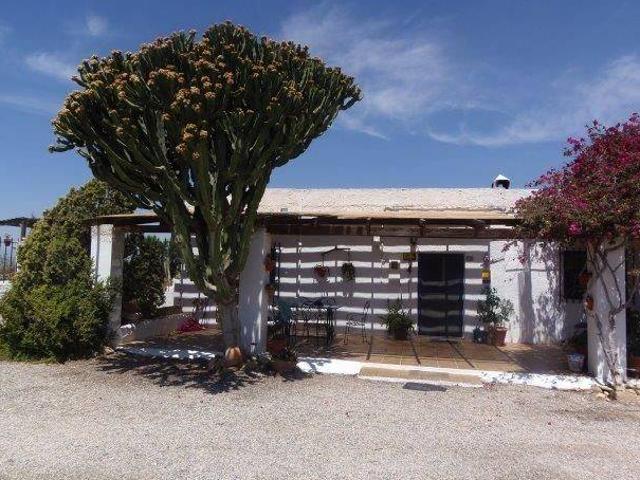 Casa rústica / Caserío en Venta en Cuevas del Almanzora