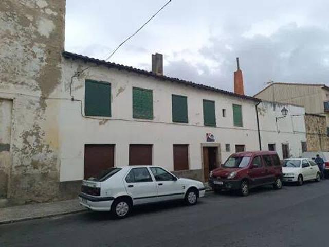 Casa rústica / Caserío en Venta en El Barco de Ávila