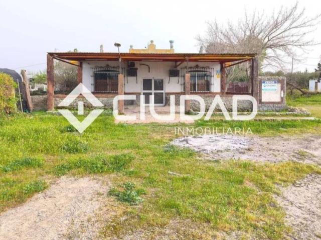 Casa rústica / Caserío en Venta en El Cuervo de Sevilla