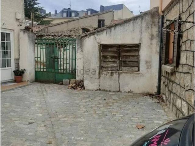 Casa rústica / Caserío en Venta en El Espinar
