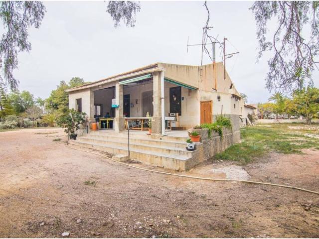Casa rústica / Caserío en Venta en Elche Elx