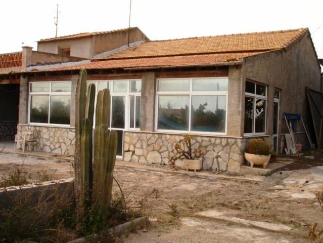 Casa rústica / Caserío en Venta en Elche Elx