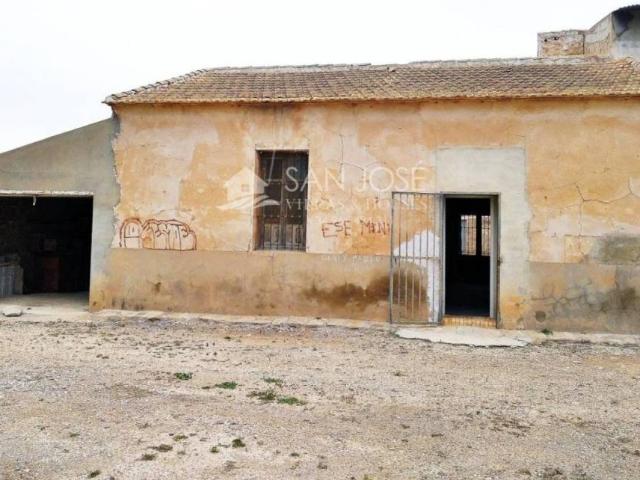 Casa rústica / Caserío en Venta en Elche Elx