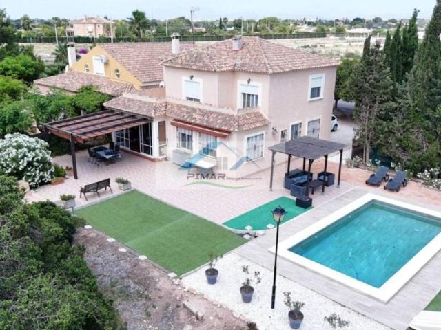 Casa rústica / Caserío en Venta en Elche Elx
