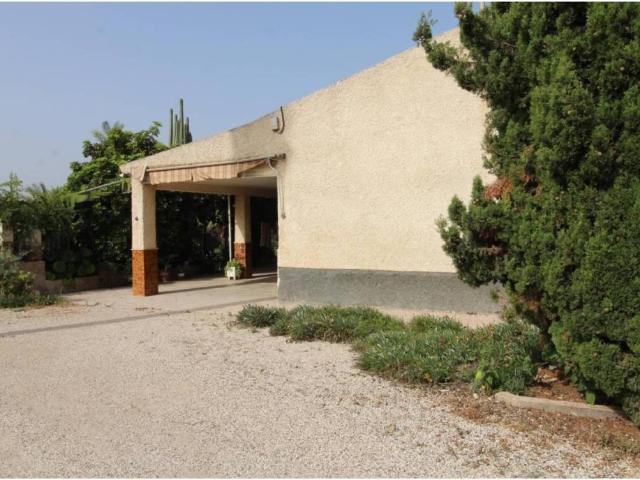 Casa rústica / Caserío en Venta en Elche Elx