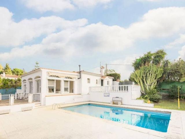 Casa rústica / Caserío en Venta en Estepona