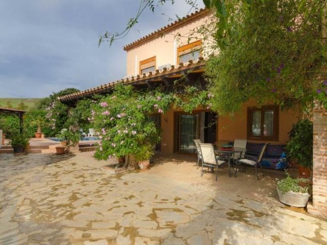 Casa rústica / Caserío en Venta en Estepona