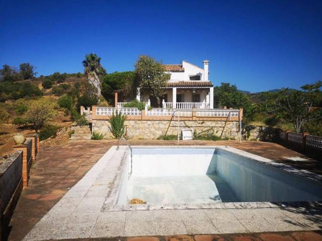 Casa rústica / Caserío en Venta en Estepona