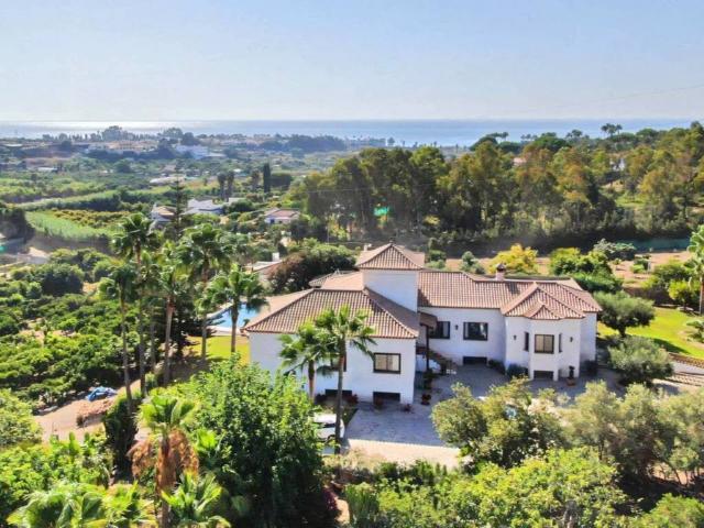 Casa rústica / Caserío en Venta en Estepona