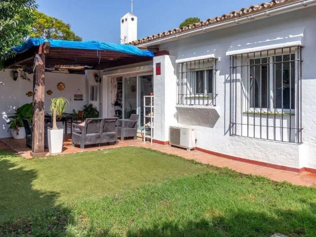 Casa rústica / Caserío en Venta en Estepona