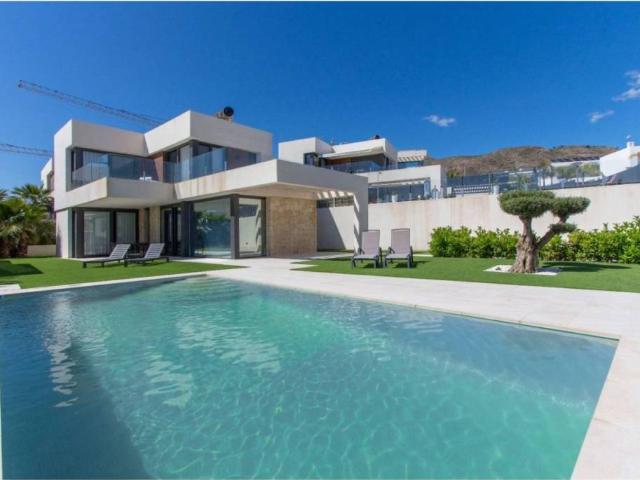 Casa rústica / Caserío en Venta en Finestrat