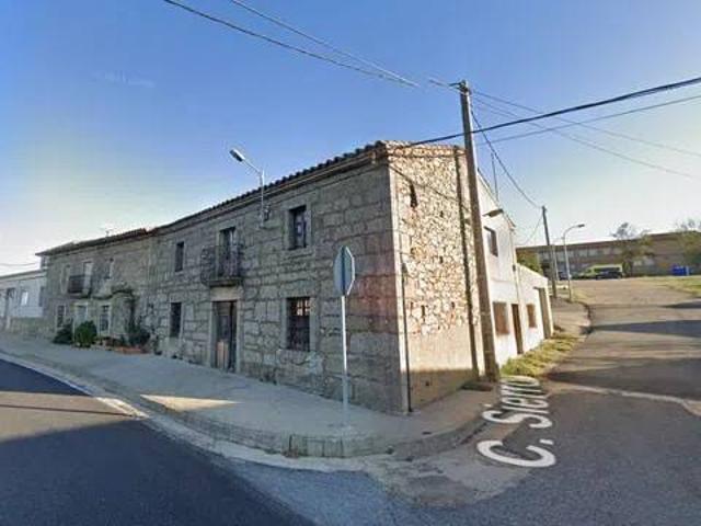 Casa rústica / Caserío en Venta en Fonfría Zamora