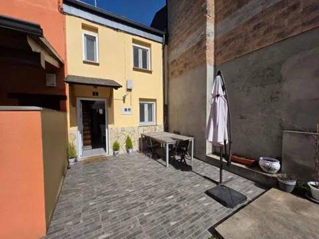 Casa rústica / Caserío en Venta en Folgoso de La Ribera