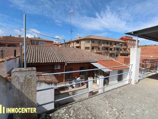 Casa rústica / Caserío en Venta en Fuensalida