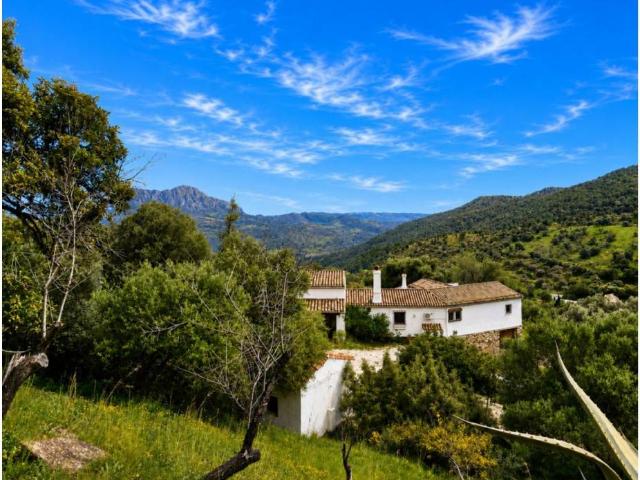 Casa rústica / Caserío en Venta en Gaucín