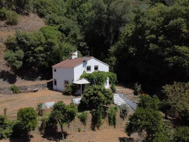 Casa rústica / Caserío en Venta en Genalguacil