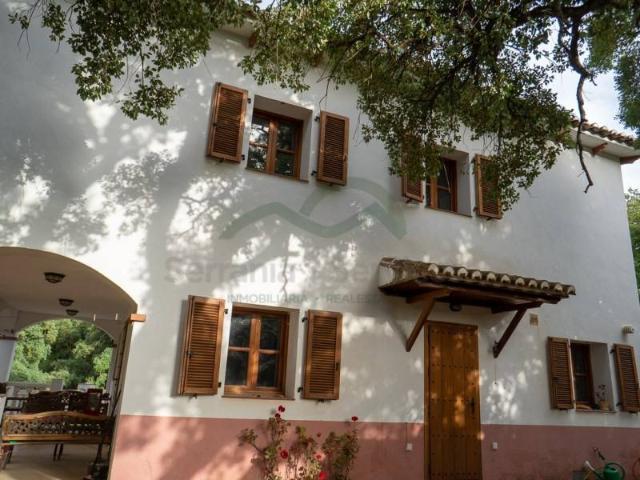 Casa rústica / Caserío en Venta en Genalguacil