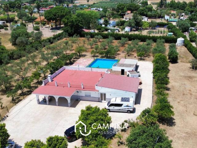 Casa rústica / Caserío en Venta en Gibraleón