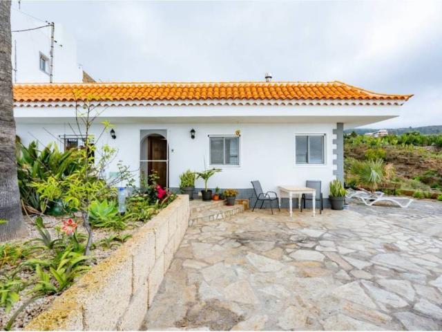 Casa rústica / Caserío en Venta en Granadilla de Abona