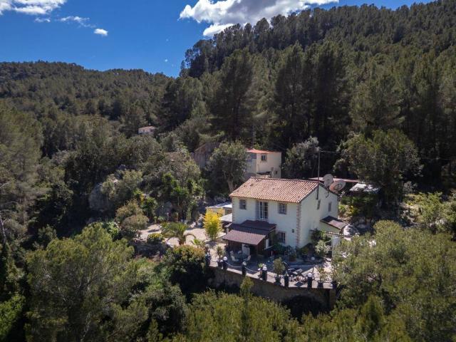 Casa rústica / Caserío en Venta en Guadalest