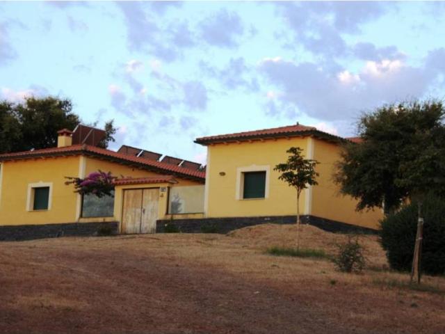 Casa rústica / Caserío en Venta en Hernán Pérez
