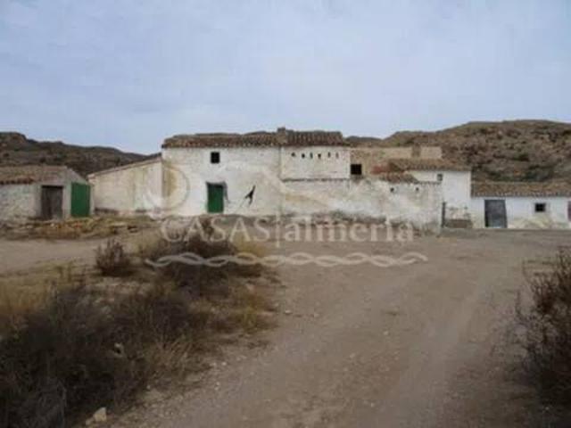 Casa rústica / Caserío en Venta en Huércal Overa