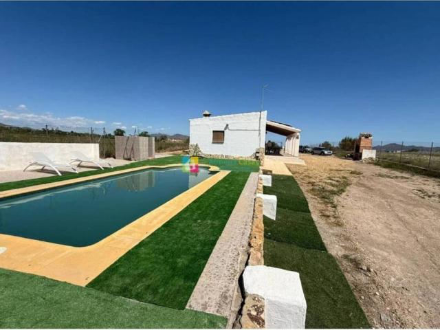 Casa rústica / Caserío en Venta en Huércal Overa