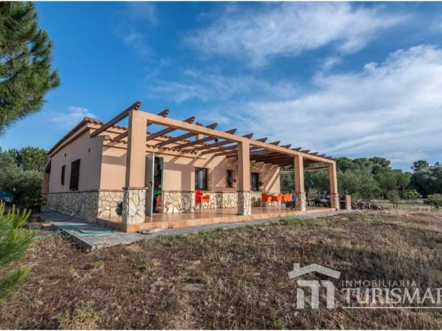 Casa rústica / Caserío en Venta en Lepe
