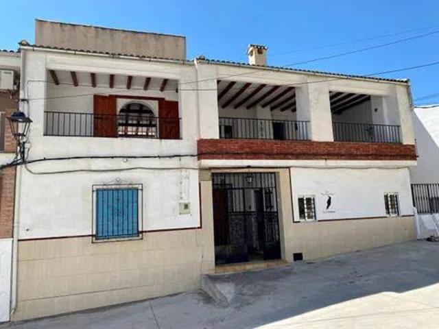 Casa rústica / Caserío en Venta en Iznájar