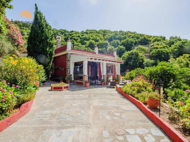 Casa rústica / Caserío en Venta en Jete