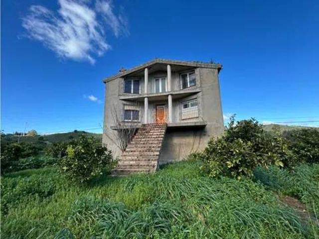 Casa rústica / Caserío en Venta en Jimena de la Frontera