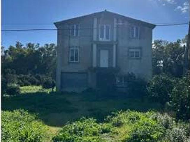Casa rústica / Caserío en Venta en Jimena de la Frontera
