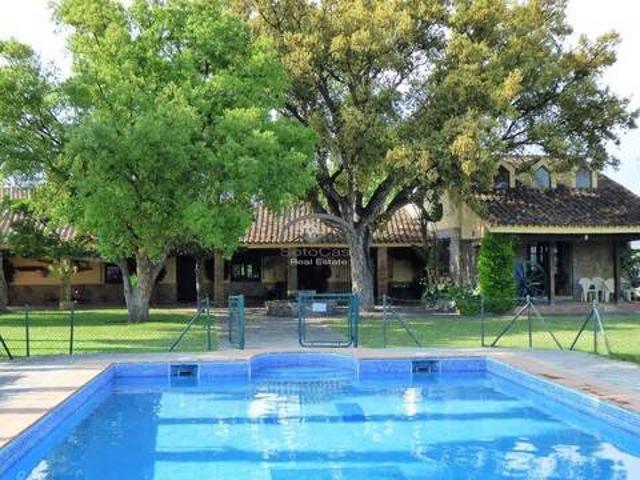 Casa rústica / Caserío en Venta en Jimena de la Frontera