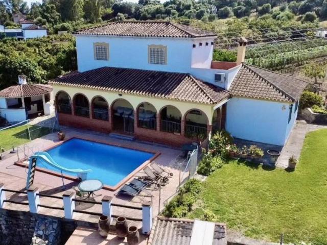 Casa rústica / Caserío en Venta en Jimena de la Frontera