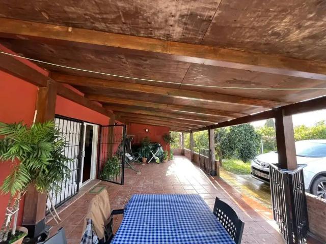 Casa rústica / Caserío en Venta en Jimena de la Frontera