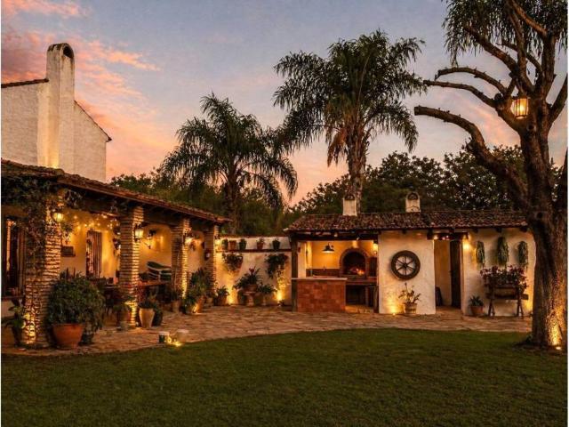 Casa rústica / Caserío en Venta en Jimena de la Frontera