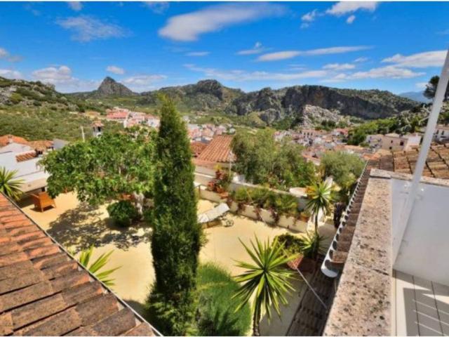 Casa rústica / Caserío en Venta en Jimera de Líbar