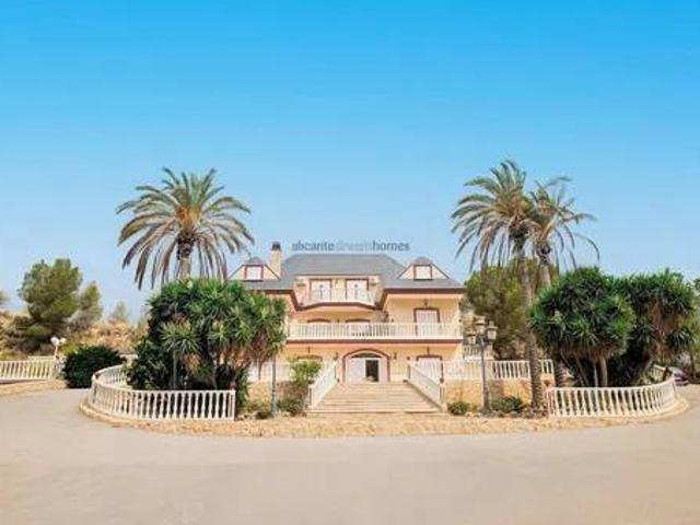 Casa rústica / Caserío en Venta en Jumilla