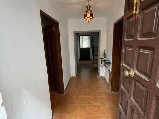 Casa rústica / Caserío en Venta en La Zubia