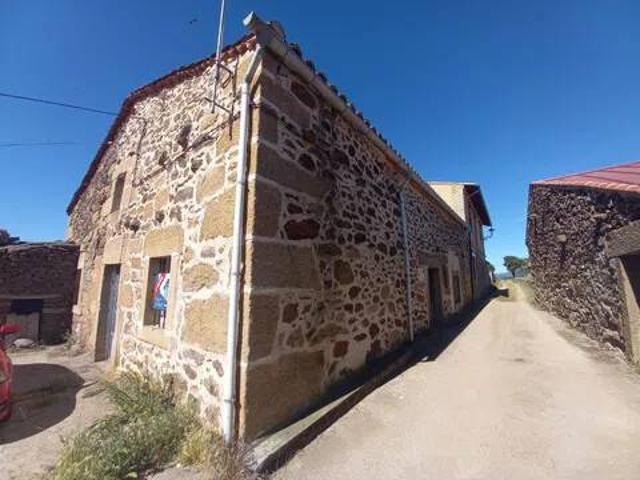 Casa rústica / Caserío en Venta en La Horcajada