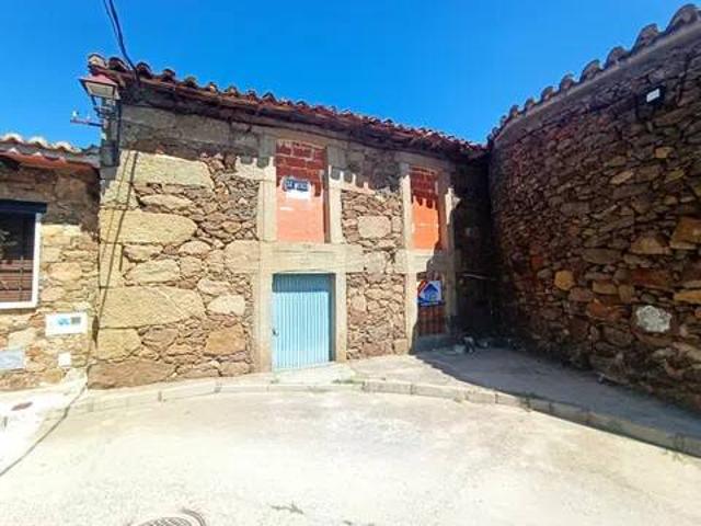 Casa rústica / Caserío en Venta en La Horcajada